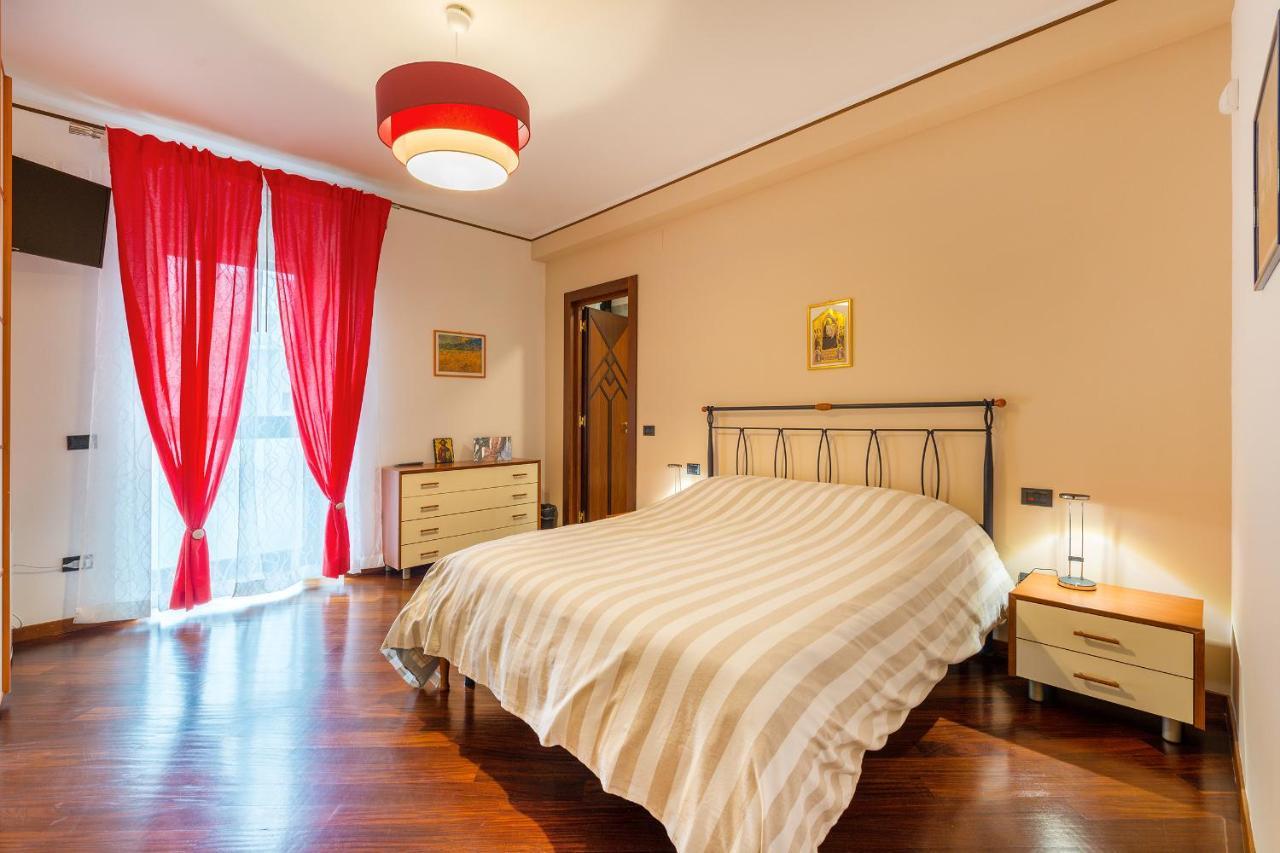 Bed and Breakfast A Casa Di Sara Ermy Bari Exterior foto