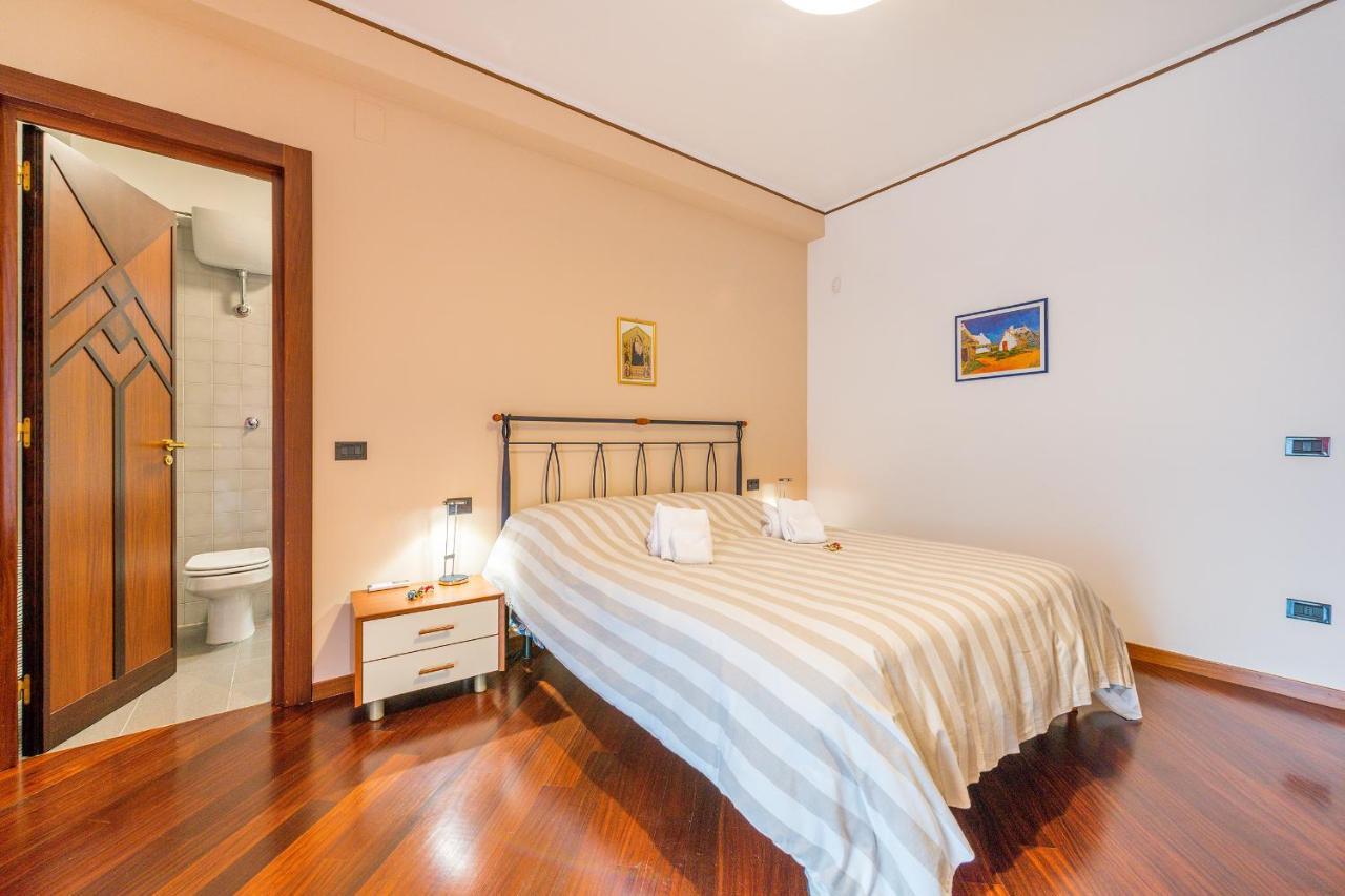 Bed and Breakfast A Casa Di Sara Ermy Bari Exterior foto